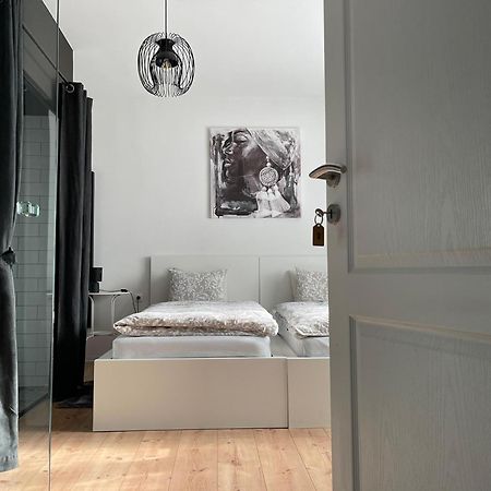 4 Stars Rooms Near Airport Scitarjevo Экстерьер фото